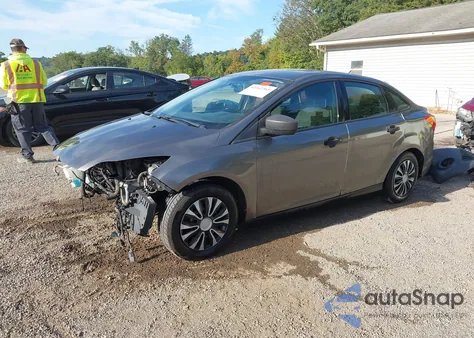 2013 Ford Focus S из США, поврежденный, VIN 1FADP3E25DL186170